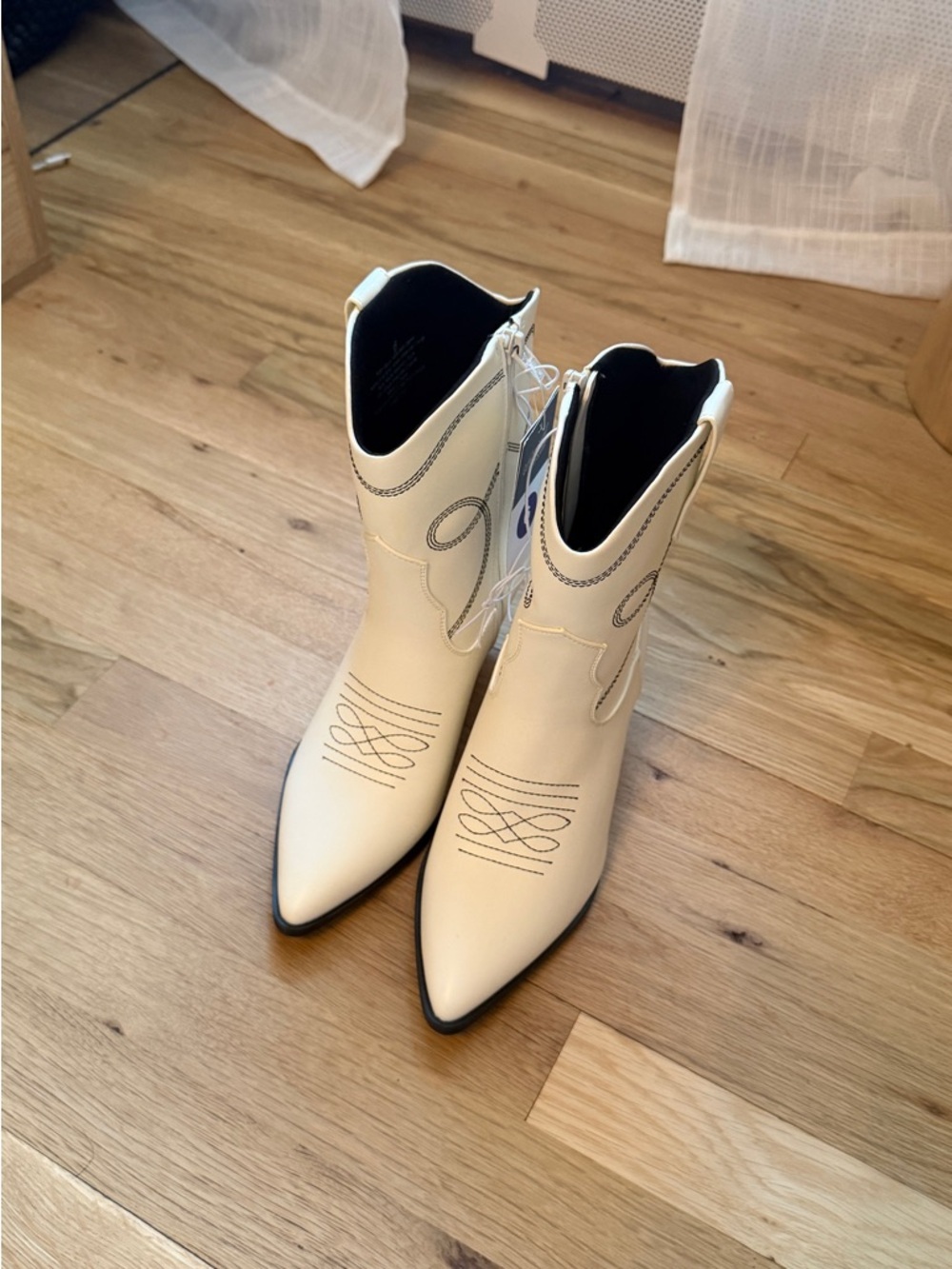 White Cowboy Heeled Boots - Picture 3 of 3